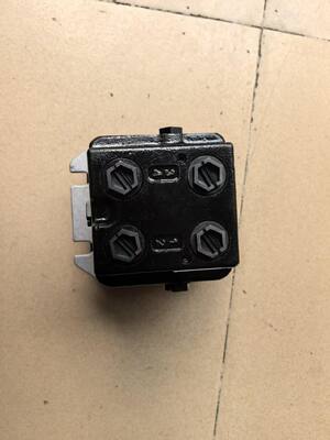 SK260-8 Foot Pedal Valve Assembly  Crawler Excavator Use  Travel Pilot Control Valve